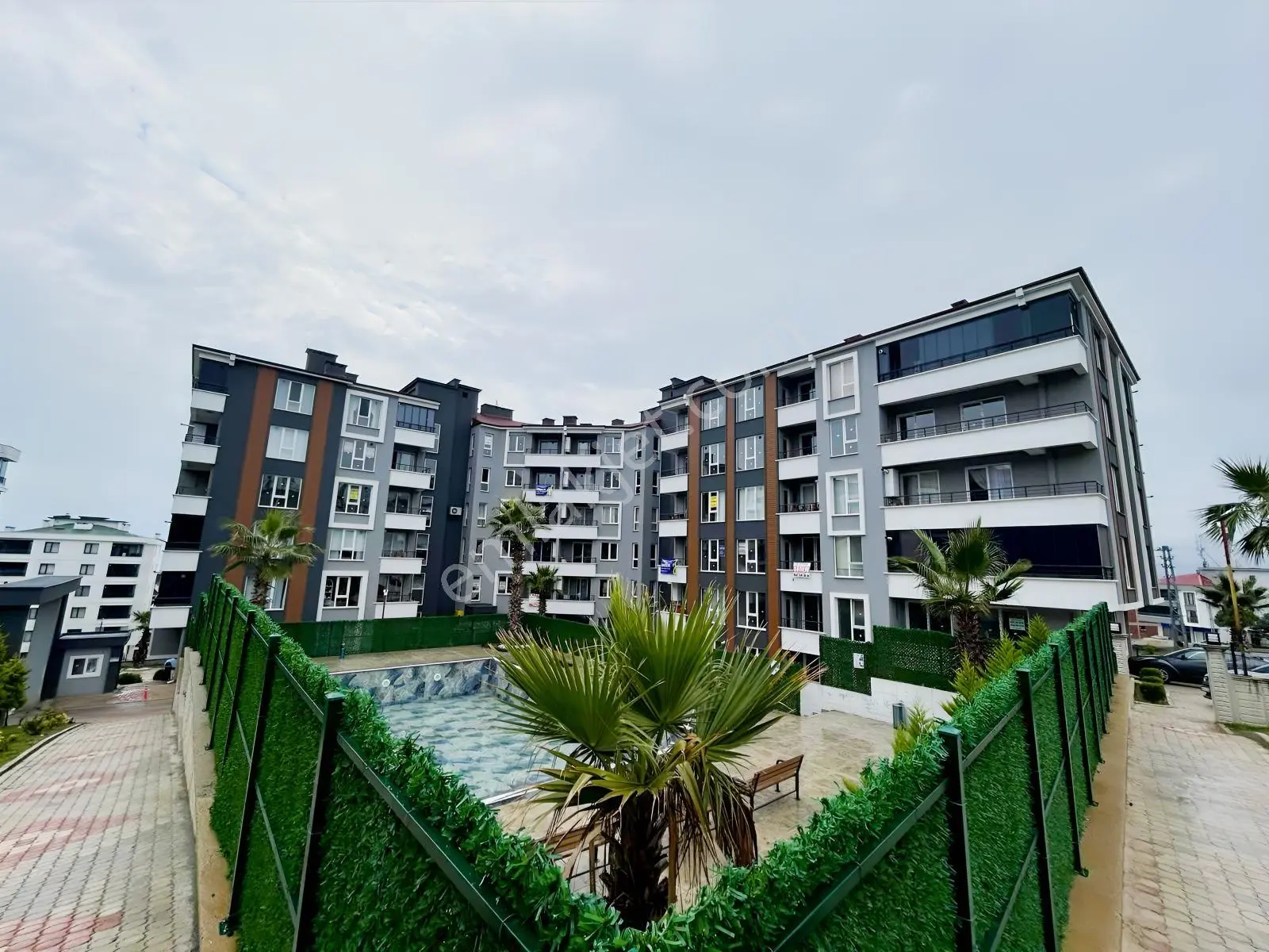 1.5milyon Kredili Havuz M.6.kat Satılık 1+1 Daire — fotoğraf 2
