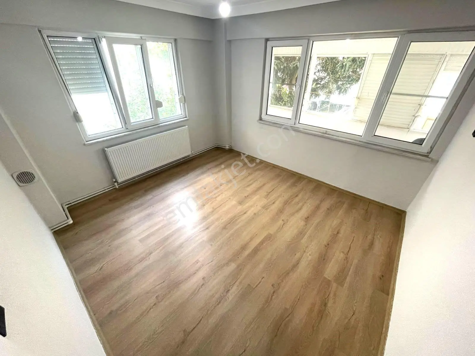 𝄞yeni Daireler Melodi'den! İkizçay'da 2+1 Ayrı Mutfaklı Ara Kat Çift Wcli Denize 350mt Daire — fotoğraf 4