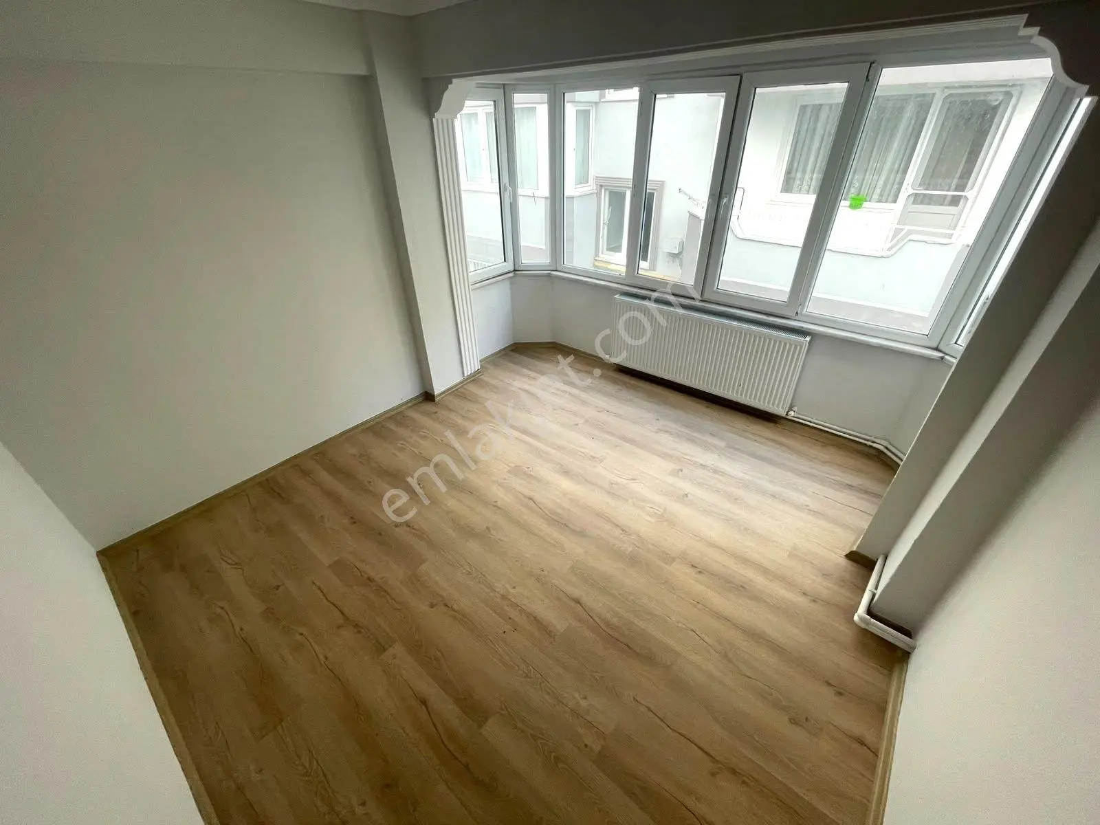 𝄞yeni Daireler Melodi'den! İkizçay'da 2+1 Ayrı Mutfaklı Ara Kat Çift Wcli Denize 350mt Daire — fotoğraf 9