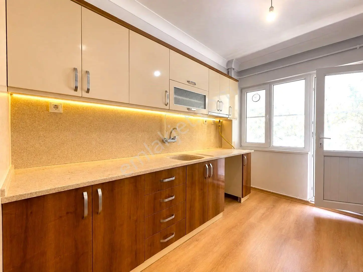 𝄞yeni Daireler Melodi'den! İkizçay'da 2+1 Ayrı Mutfaklı Ara Kat Çift Wcli Denize 350mt Daire — fotoğraf 26