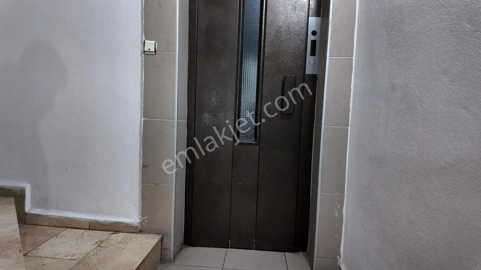 Akyazı Mahallesi'nde Sahile Yürüme Mesafesinde Geniş 3+1 Daire — fotoğraf 4