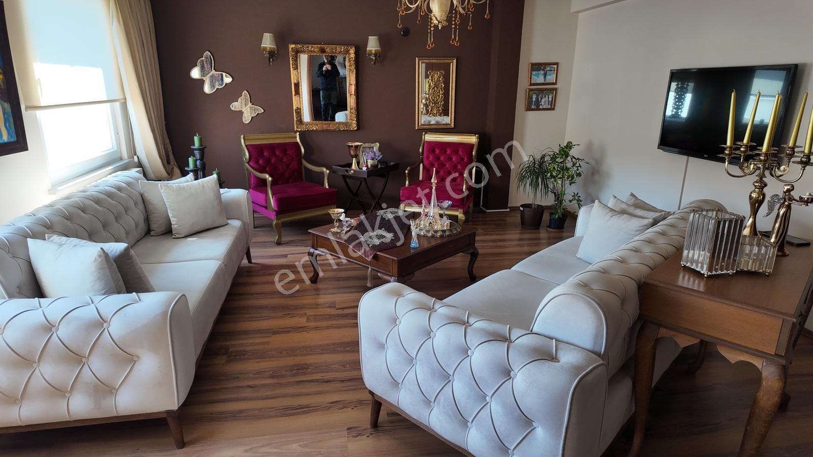 Akyazı Mahallesi'nde Sahile Yürüme Mesafesinde Geniş 3+1 Daire — fotoğraf 8