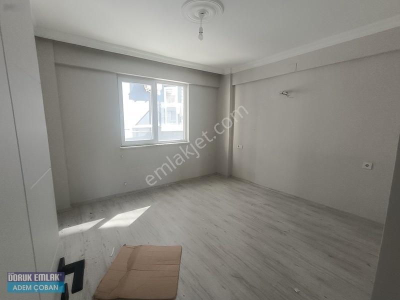 Doruk Emlaktan Acil Satılık Geniş 2+1 Daire — fotoğraf 8