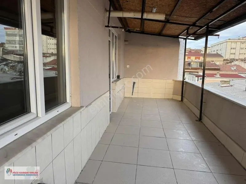 Fevzi Çakmak'ta Satılık 2+1 Daire, 100m², Hisseli Tapu — fotoğraf 3