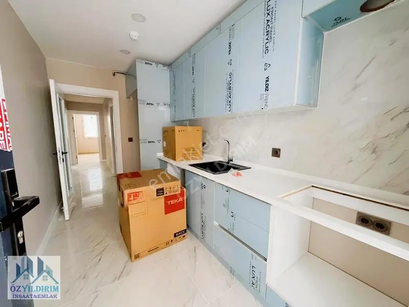 Çekmeköy Merkez'de, Butik Site İçinde 2+1 Lüks Satılık Daire — fotoğraf 12