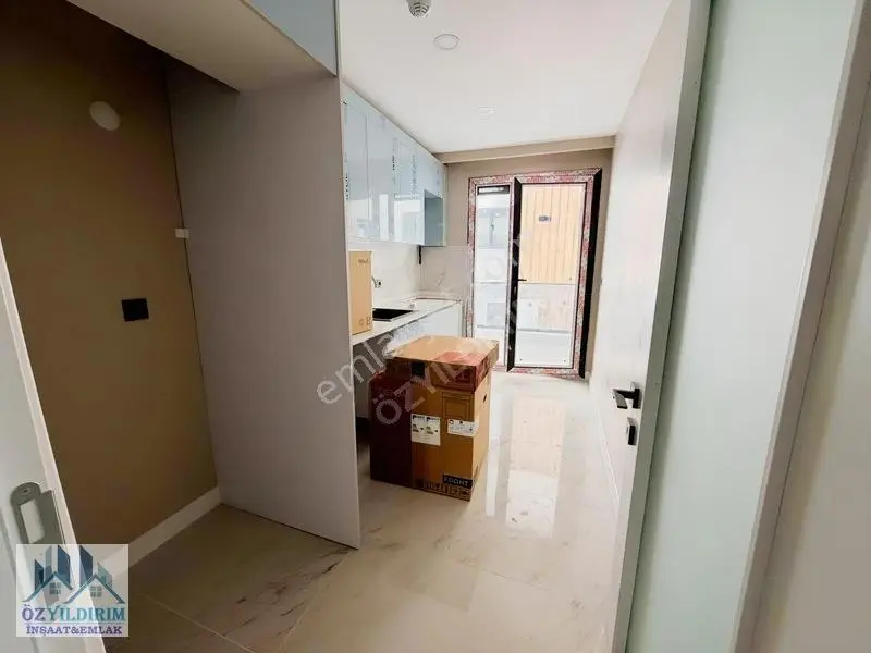 Çekmeköy Merkez'de, Butik Site İçinde 2+1 Lüks Satılık Daire — fotoğraf 14