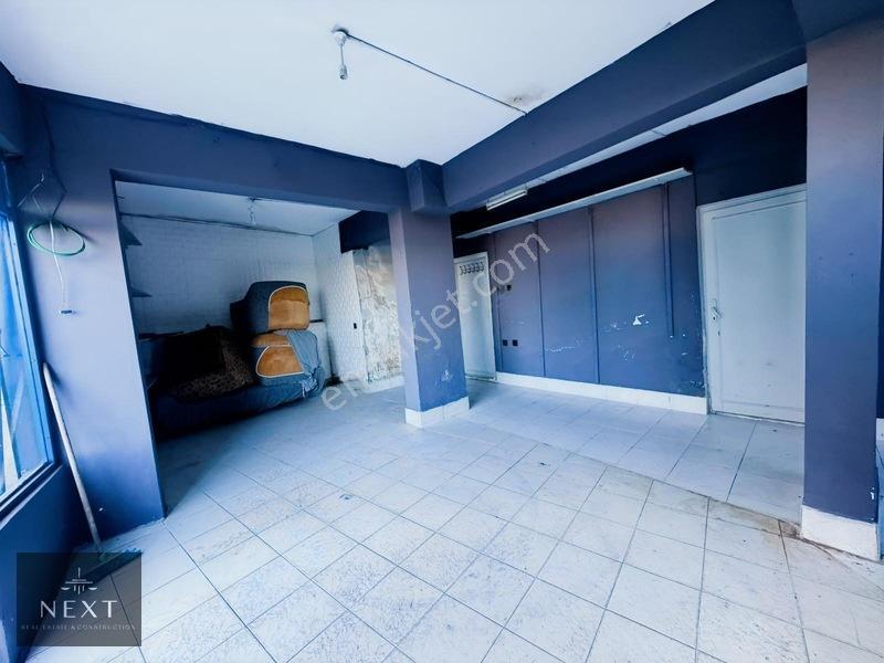 Meydana Adım Mesafesinde Yüksek Kira Getirili 2 Daire + Depo — fotoğraf 2