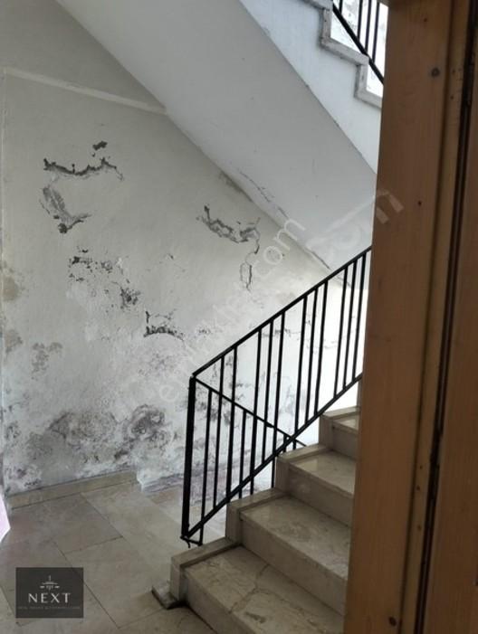 Meydana Adım Mesafesinde Yüksek Kira Getirili 2 Daire + Depo — fotoğraf 15