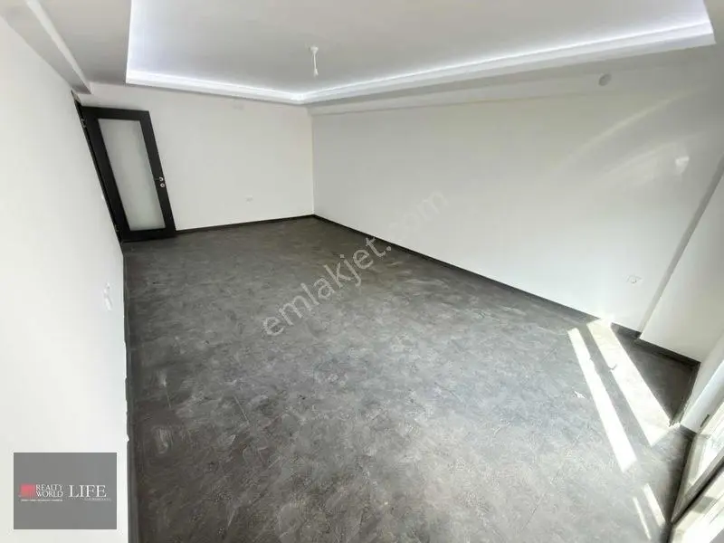 Rw Lıfe // Emek Mah. Ertaş Cadde Yanı Lüks 3+1 Satılık Daire — fotoğraf 2