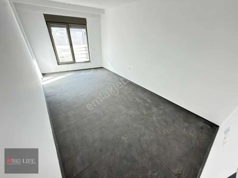 Rw Lıfe // Emek Mah. Ertaş Cadde Yanı Lüks 3+1 Satılık Daire — fotoğraf 15