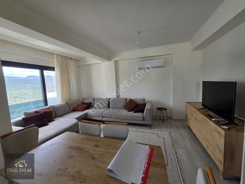 Mumcularda Eşyalı Satılık 2+1 Daire — fotoğraf 11