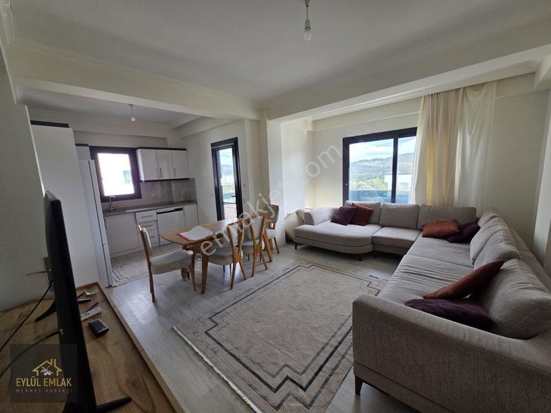 Mumcularda Eşyalı Satılık 2+1 Daire — fotoğraf 13