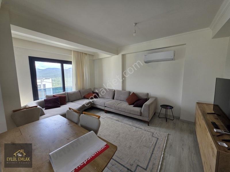 Mumcularda Eşyalı Satılık 2+1 Daire — fotoğraf 14
