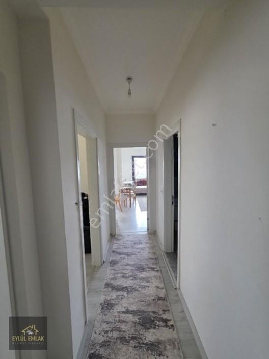Mumcularda Eşyalı Satılık 2+1 Daire — fotoğraf 24