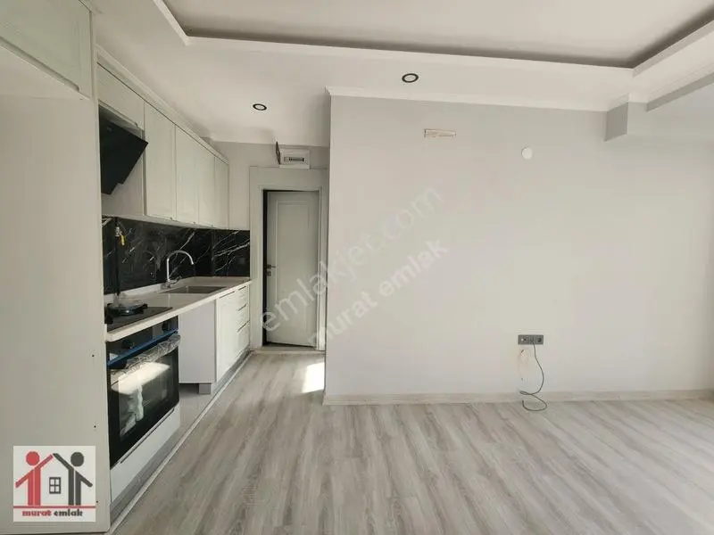 Sıfır Lüx Katda Oturuma Hazır 1+1 Kapalı Garajlı Daire