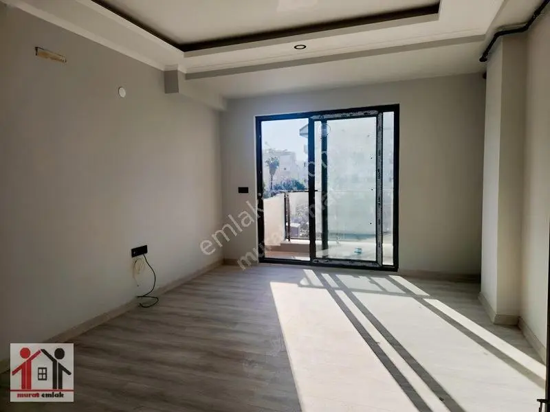 Sıfır Lüx Katda Oturuma Hazır 1+1 Kapalı Garajlı Daire — fotoğraf 3