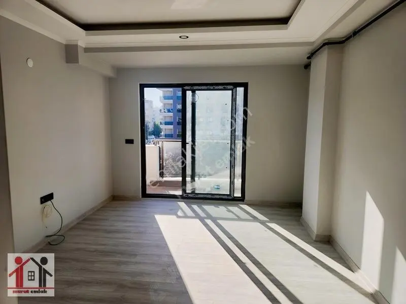Sıfır Lüx Katda Oturuma Hazır 1+1 Kapalı Garajlı Daire — fotoğraf 5