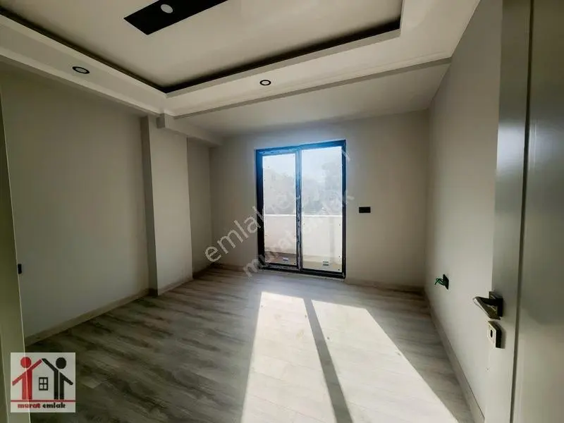 Sıfır Lüx Katda Oturuma Hazır 1+1 Kapalı Garajlı Daire — fotoğraf 8