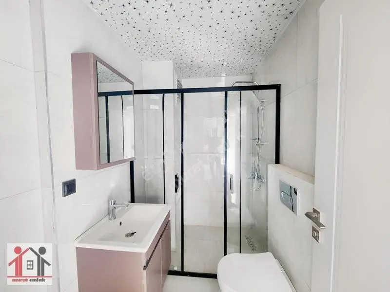 Sıfır Lüx Katda Oturuma Hazır 1+1 Kapalı Garajlı Daire — fotoğraf 11