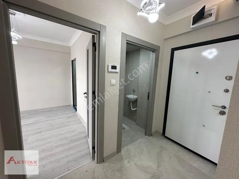 //aktürk Emlak\\ara Kat Yerden Isıtma Güney Ön Cephe Sıfır Daire — fotoğraf 26