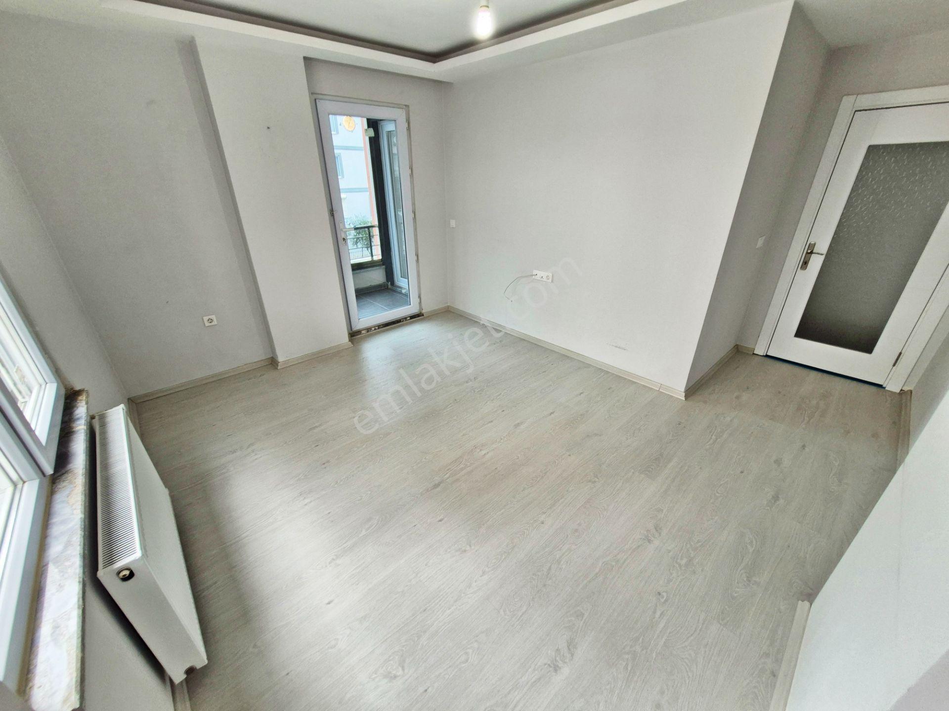 Aktif'ten Akçay 'da Satılık 8 Yaşında Arakat Ön Cephe Otoparklı 2+1 Daire — fotoğraf 14