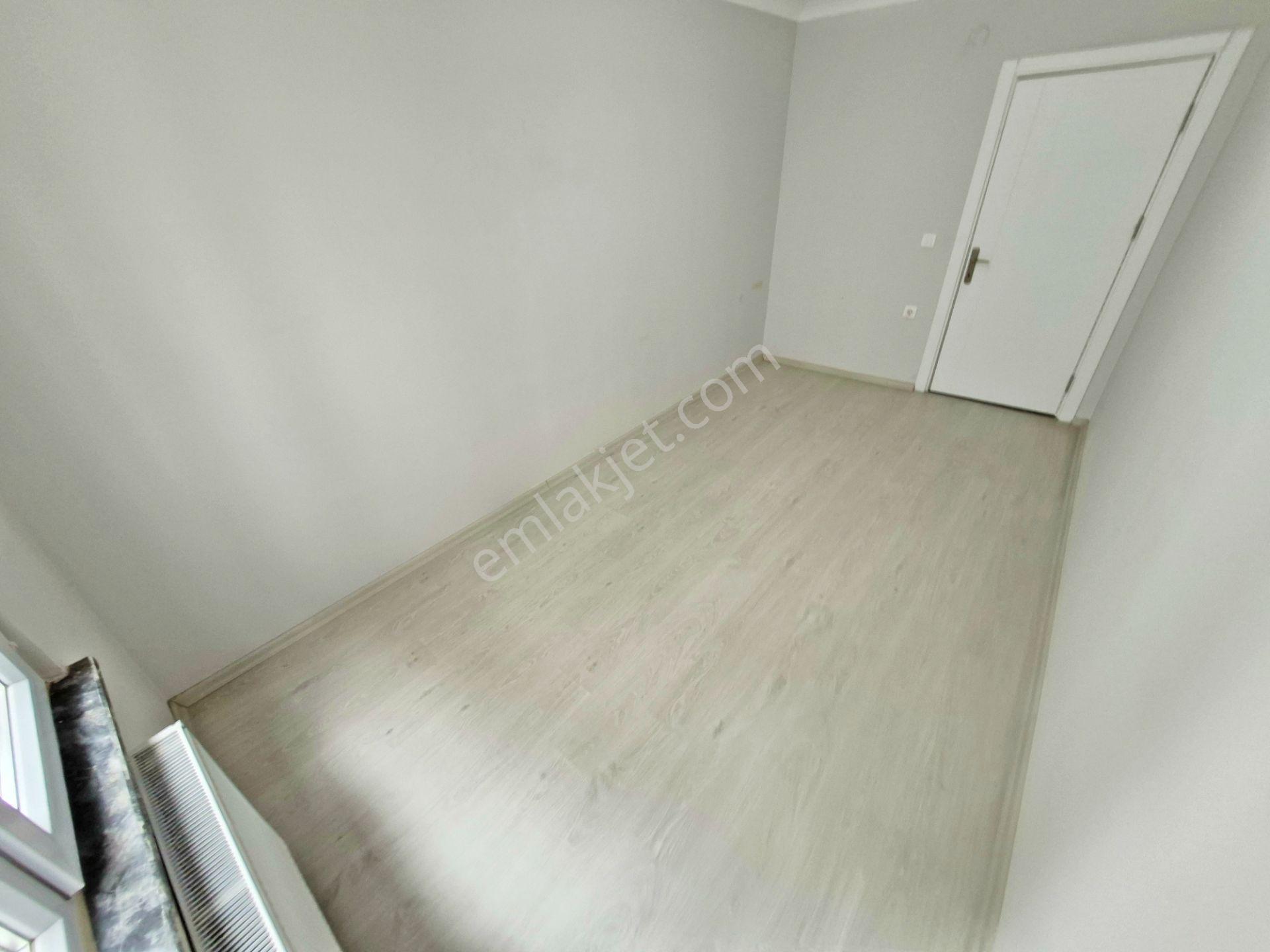 Aktif'ten Akçay 'da Satılık 8 Yaşında Arakat Ön Cephe Otoparklı 2+1 Daire — fotoğraf 15