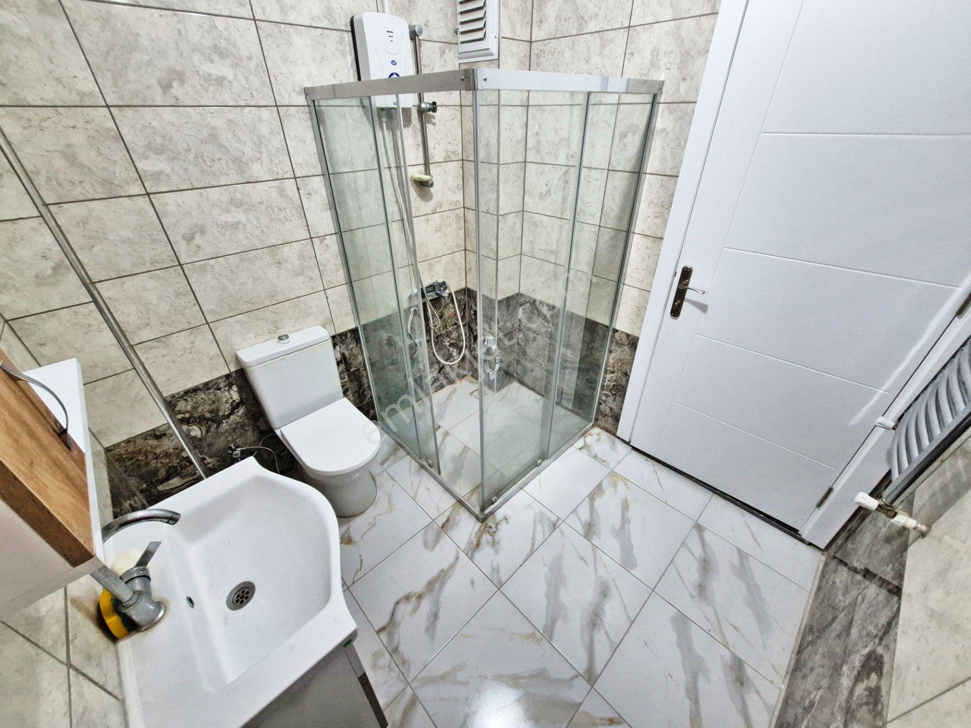 Aktif'ten Akçay 'da Satılık 8 Yaşında Arakat Ön Cephe Otoparklı 2+1 Daire — fotoğraf 31