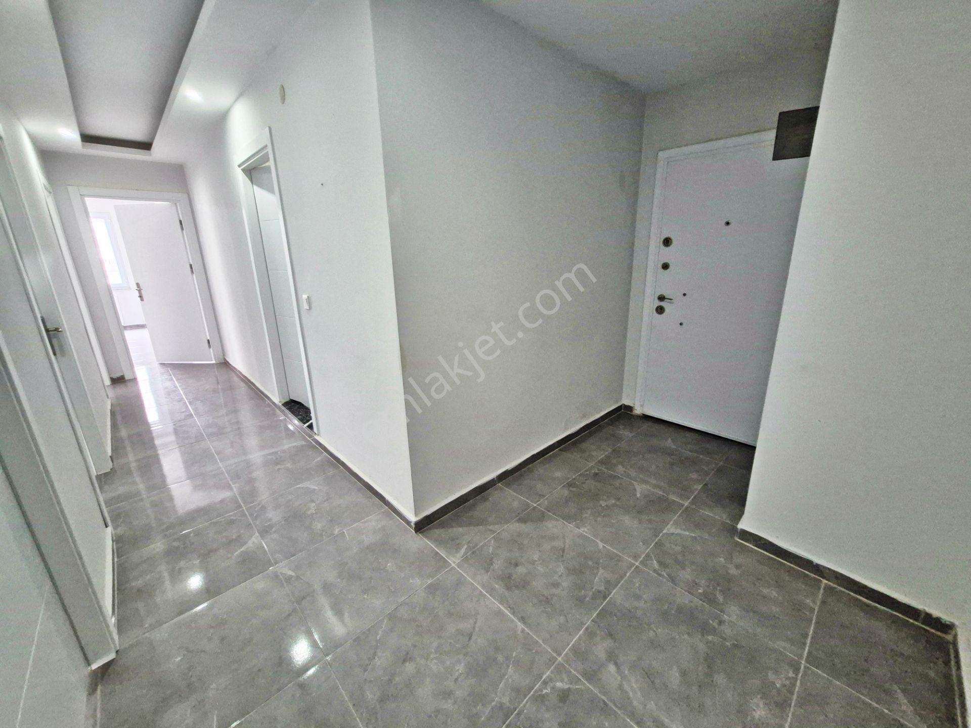 Aktif'ten Akçay 'da Satılık 8 Yaşında Arakat Ön Cephe Otoparklı 2+1 Daire — fotoğraf 32