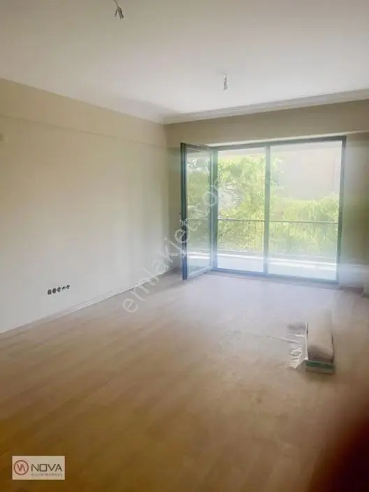 Nova'dan Moda Şifa Sokak'ta,satılık, Balkonlu 2+1 — fotoğraf 4