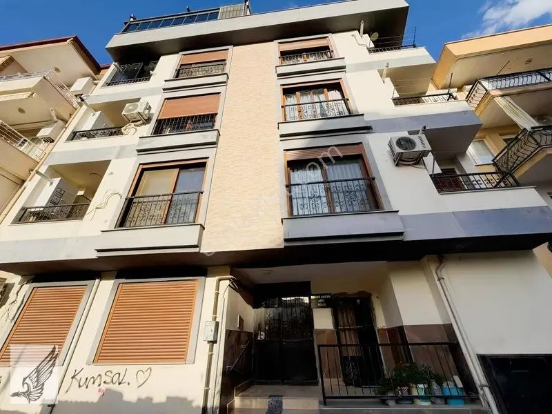 Seferihisar Merkezde 2+1 Kapalı Mutfak Satılık Daire