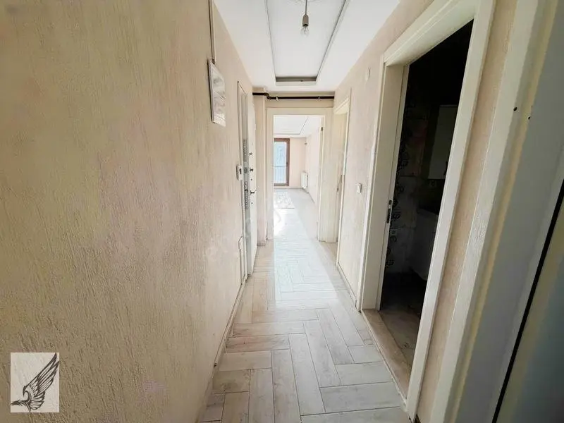 Seferihisar Merkezde 2+1 Kapalı Mutfak Satılık Daire — fotoğraf 5