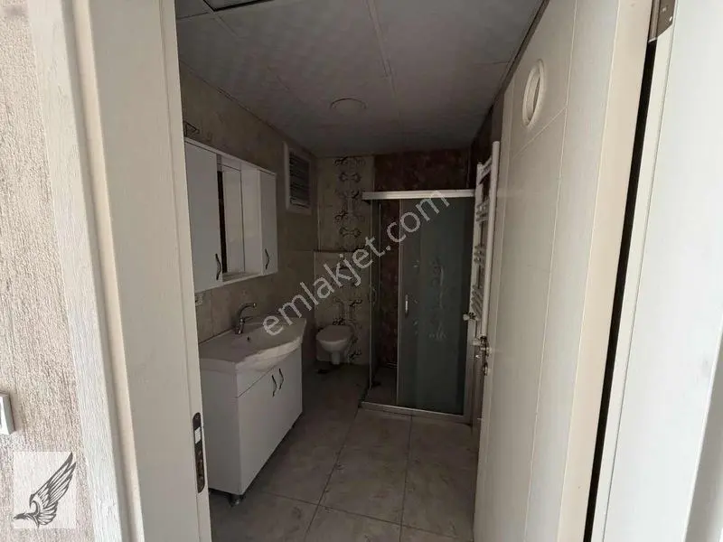 Seferihisar Merkezde 2+1 Kapalı Mutfak Satılık Daire — fotoğraf 10