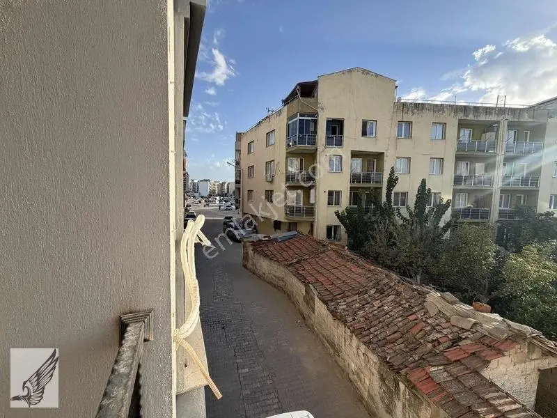 Seferihisar Merkezde 2+1 Kapalı Mutfak Satılık Daire — fotoğraf 15