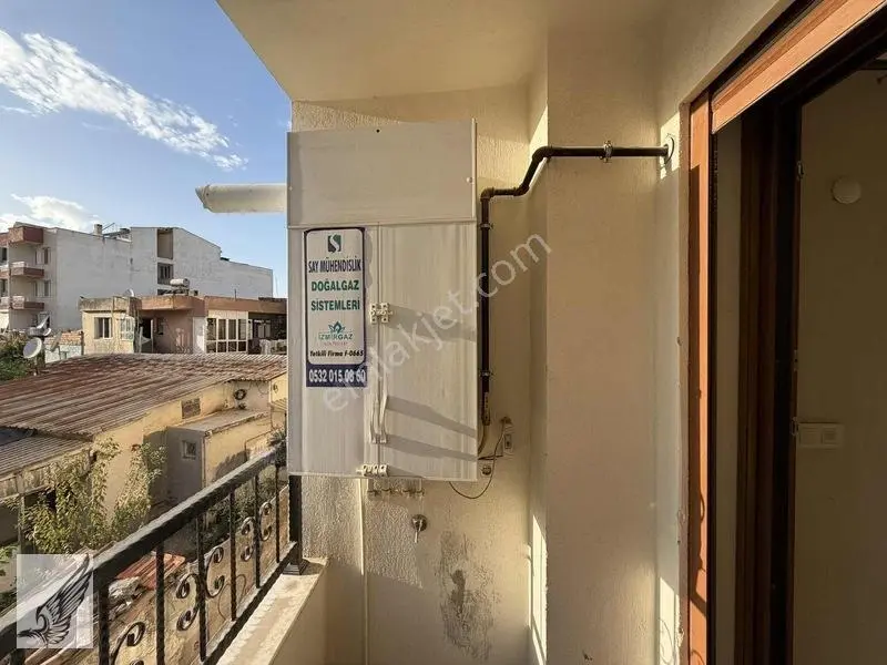 Seferihisar Merkezde 2+1 Kapalı Mutfak Satılık Daire — fotoğraf 16