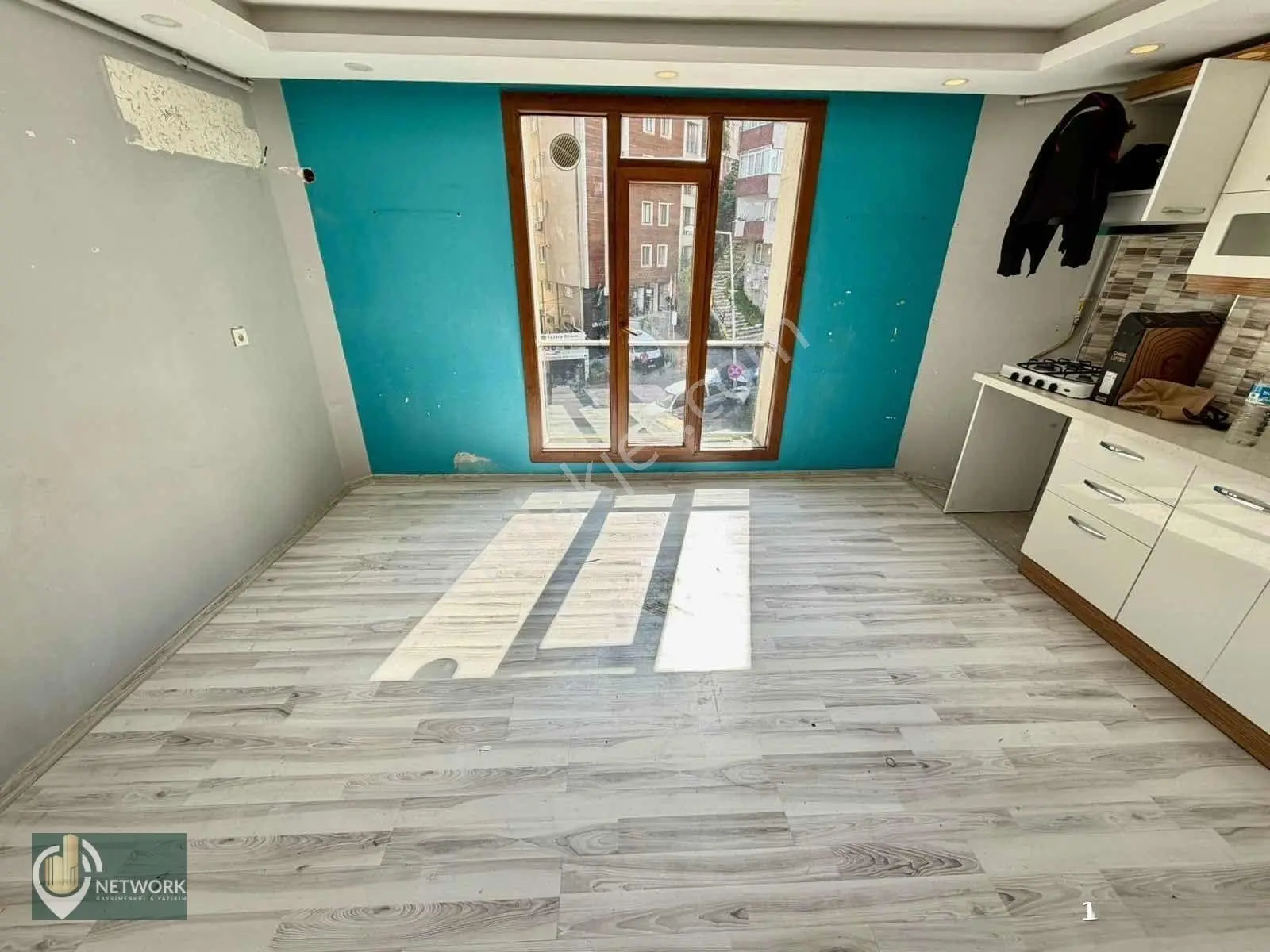 Kat Mülkiyetli 2+1 Kapalı Otoparklı Cadde Üzeri Ferah Daire — fotoğraf 8