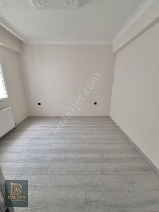 Daldan Emlaktan Gömeçte Satılık 2+1 Daire — fotoğraf 2