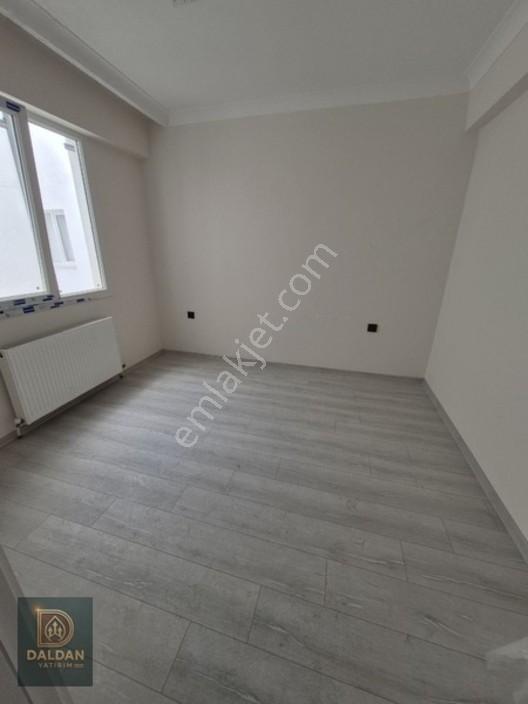 Daldan Emlaktan Gömeçte Satılık 2+1 Daire — fotoğraf 3