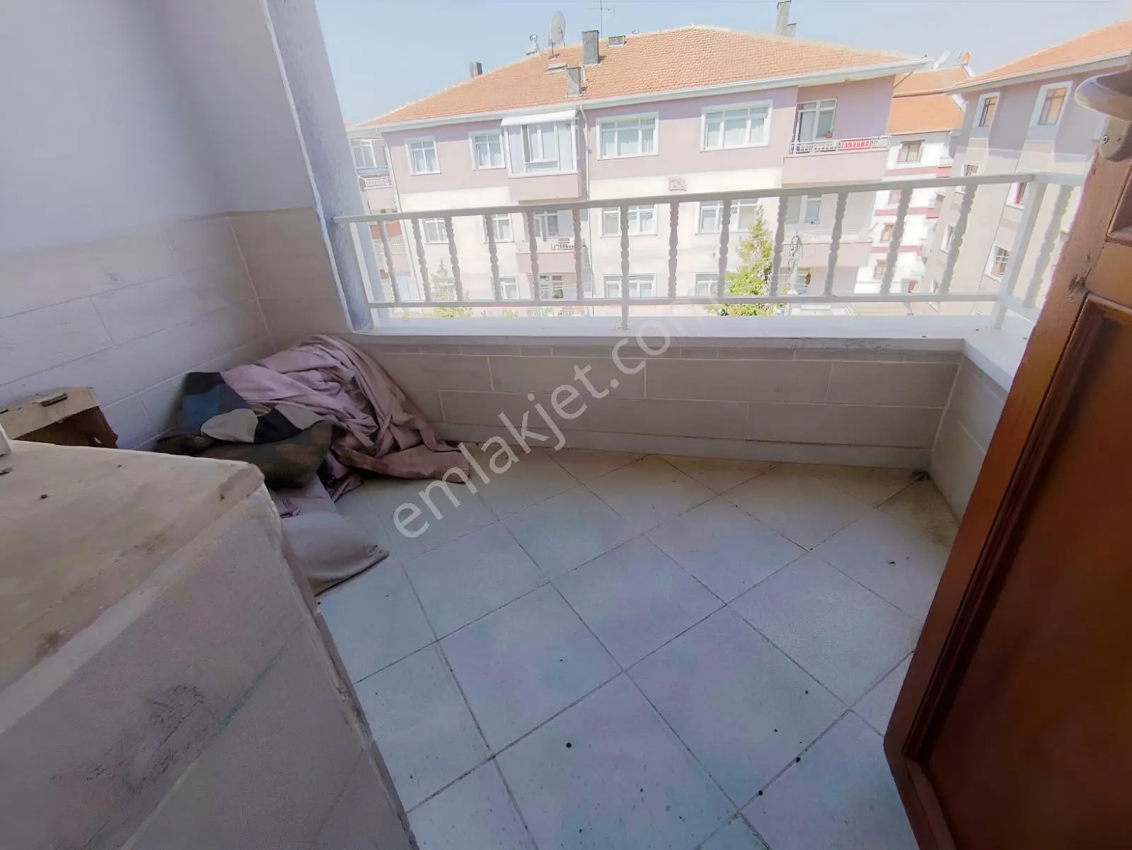 Yılmaz Gayrimenkulden Ön Cephe Geniş Metre Kare Güney Cephe 3+1. — fotoğraf 7