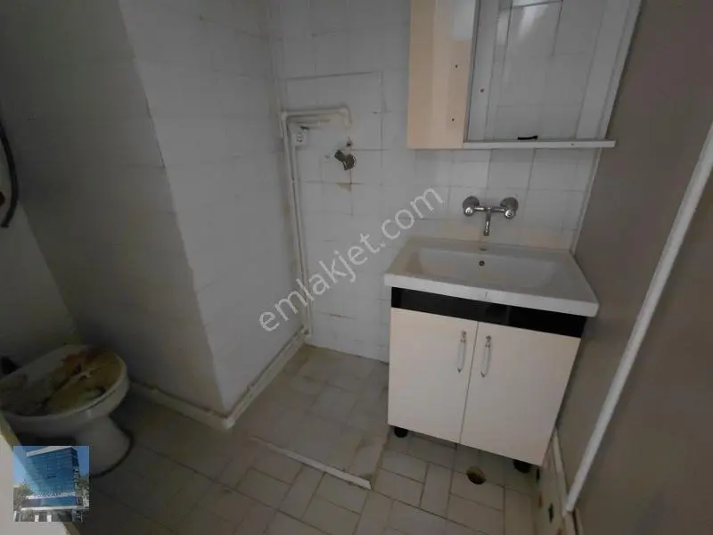 Karşıyaka Bahariyede Tadilatlık 2+1 Fırsat Daire! — fotoğraf 13