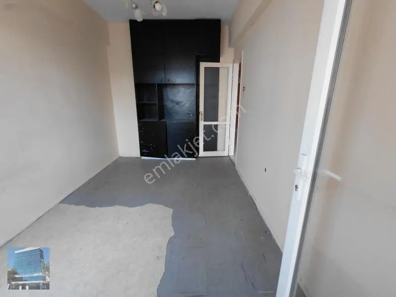 Karşıyaka Bahariyede Tadilatlık 2+1 Fırsat Daire! — fotoğraf 19