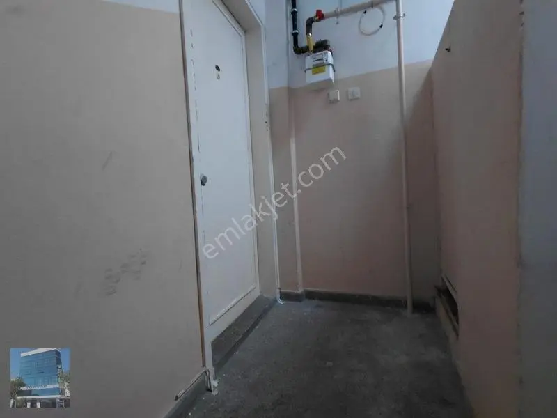 Karşıyaka Bahariyede Tadilatlık 2+1 Fırsat Daire! — fotoğraf 22