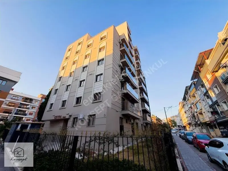 Konsept'den Site İçerisinde Teraslı Satılık 1+1 Daire — fotoğraf 2