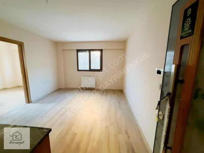 Konsept'den Site İçerisinde Teraslı Satılık 1+1 Daire — fotoğraf 5