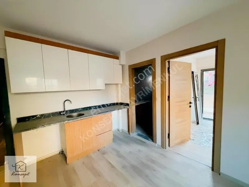 Konsept'den Site İçerisinde Teraslı Satılık 1+1 Daire — fotoğraf 10