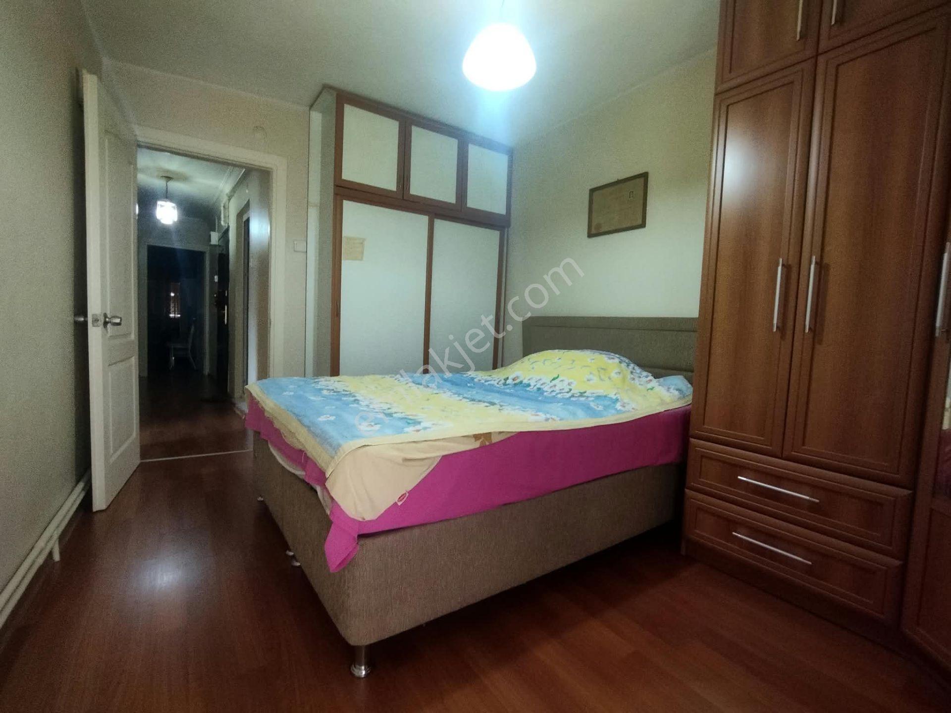 Balçova Ç.emeç Mh. Merkezi Konumda 2+1 Satılık Daire — fotoğraf 12