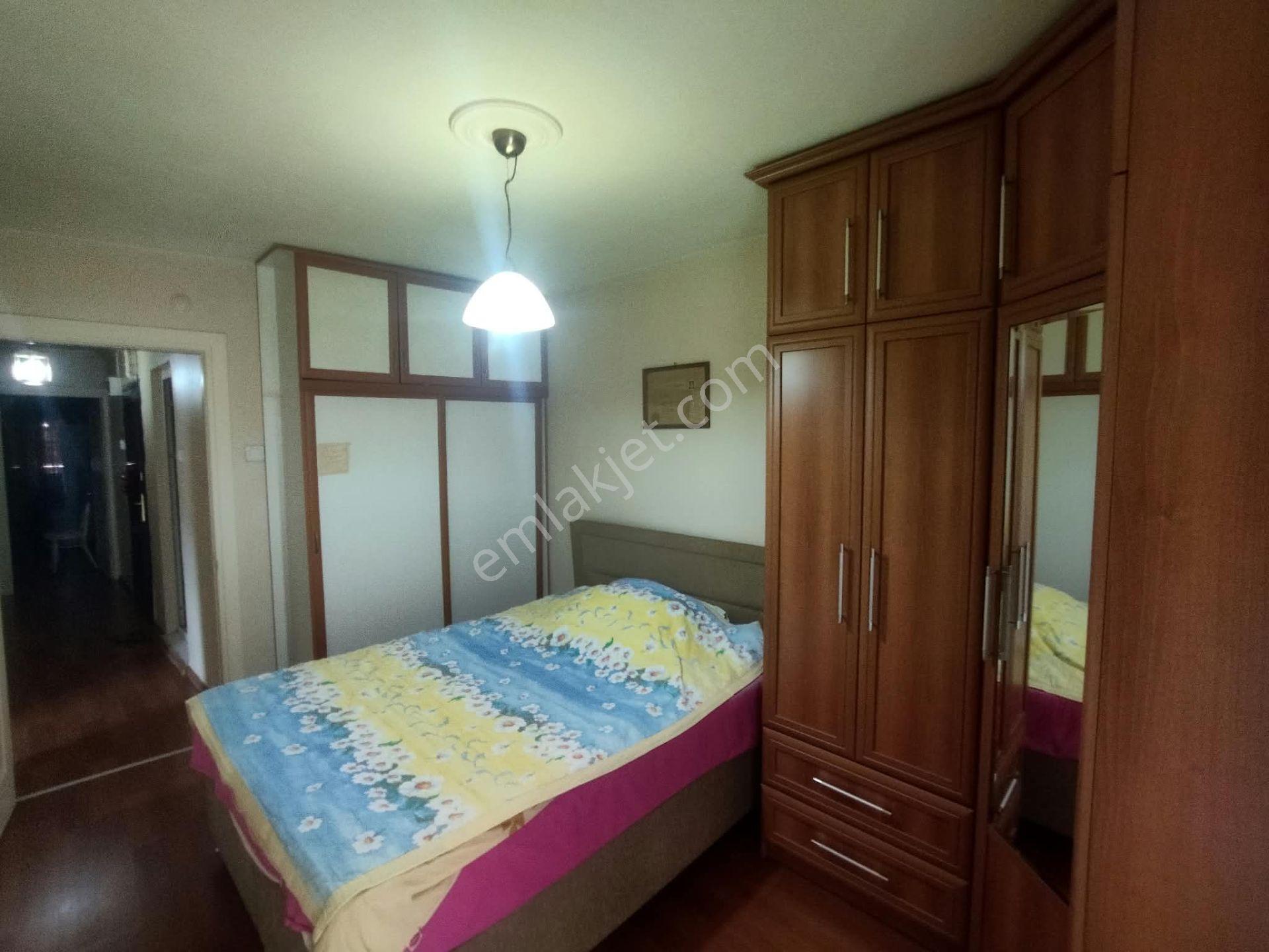 Balçova Ç.emeç Mh. Merkezi Konumda 2+1 Satılık Daire — fotoğraf 14