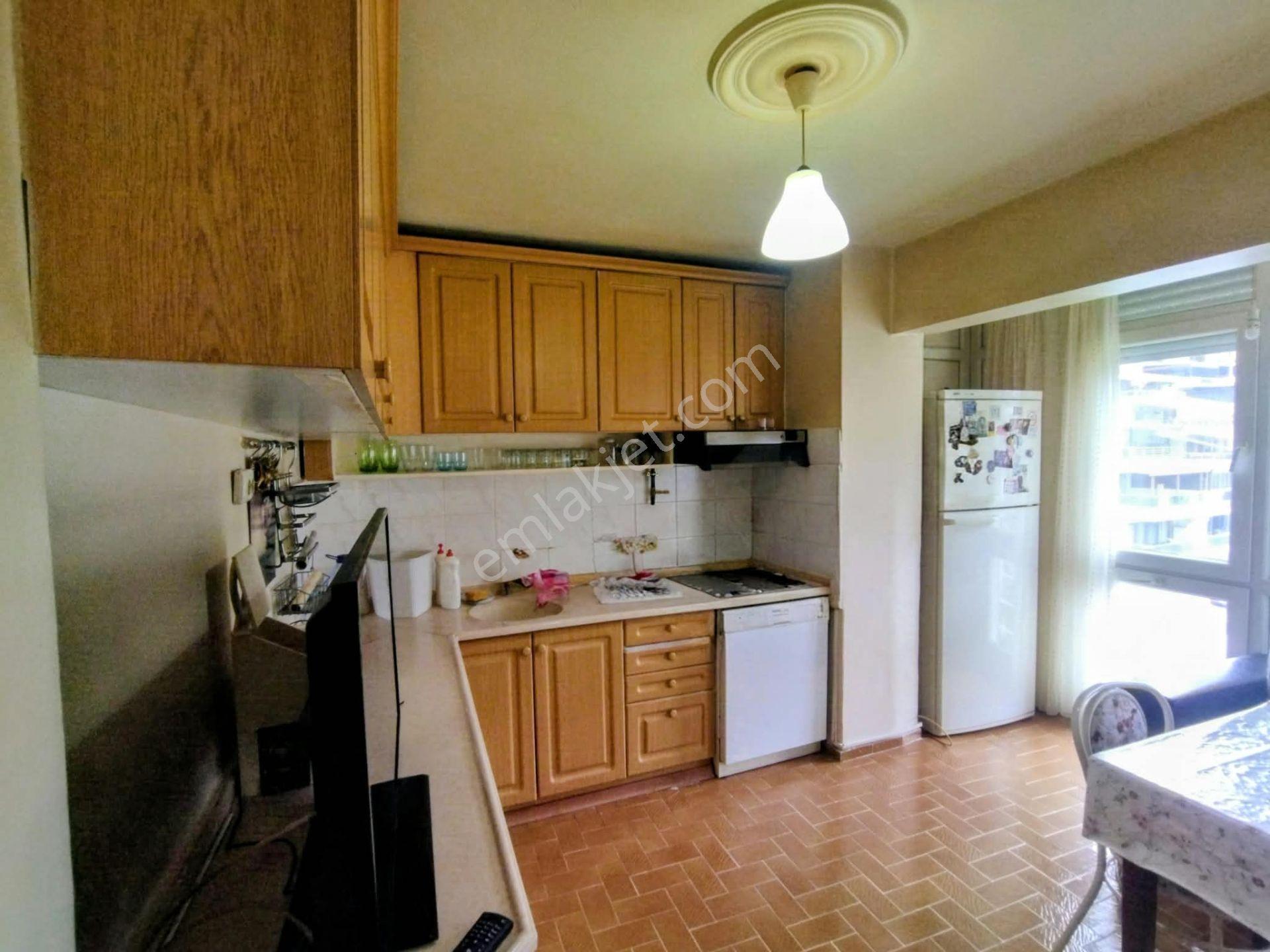 Balçova Ç.emeç Mh. Merkezi Konumda 2+1 Satılık Daire — fotoğraf 19