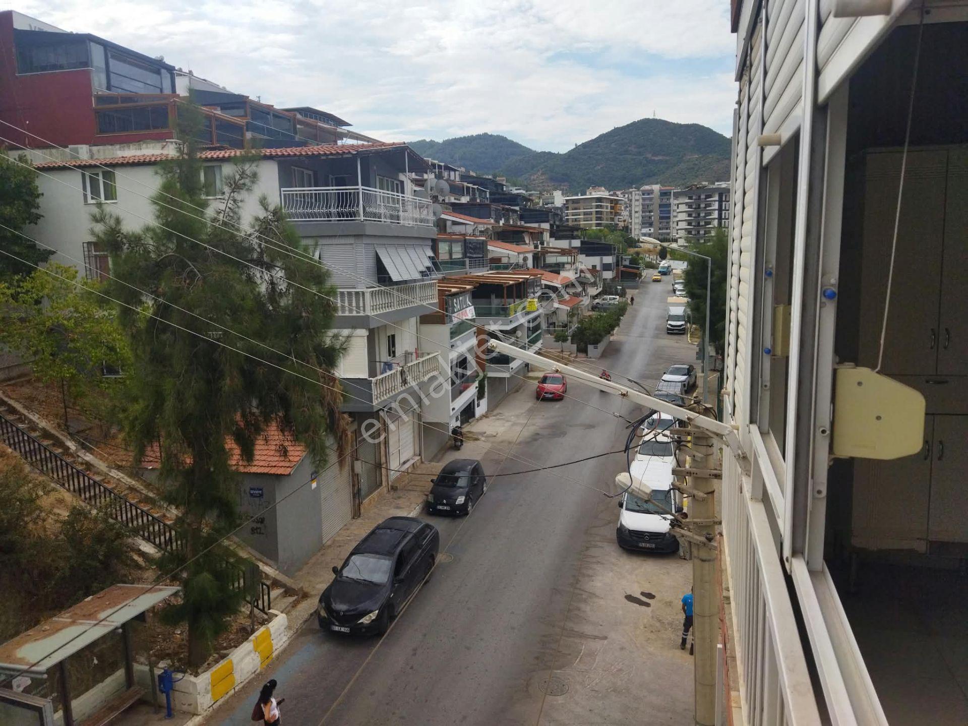 Balçova Ç.emeç Mh. Merkezi Konumda 2+1 Satılık Daire — fotoğraf 26