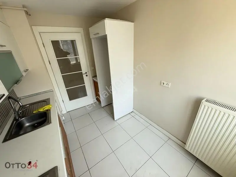 Otto34 'den İnnovia 3 Satılık 2+1 Havuz Cephe Boş Tadilatlı — fotoğraf 10