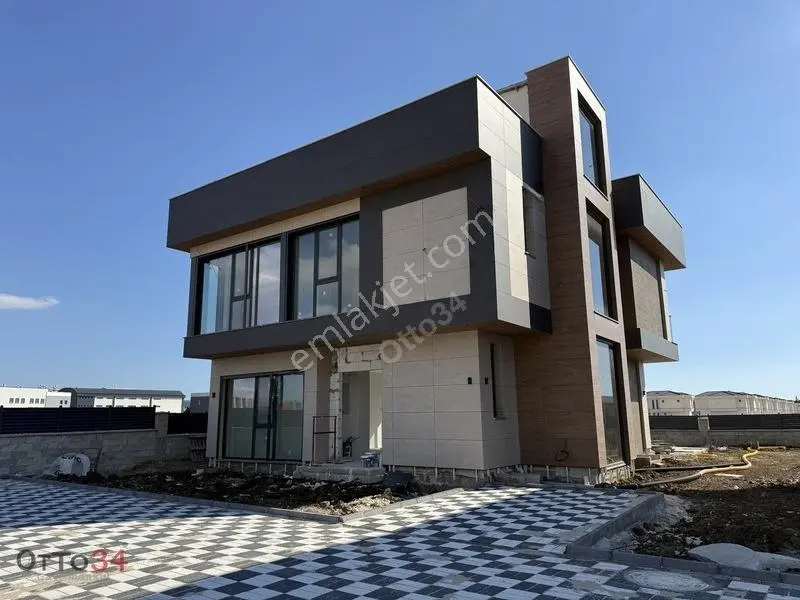 Silivri West Vıllage | Deniz Manzaralı Müstakil Sıfır 6+1 Villa